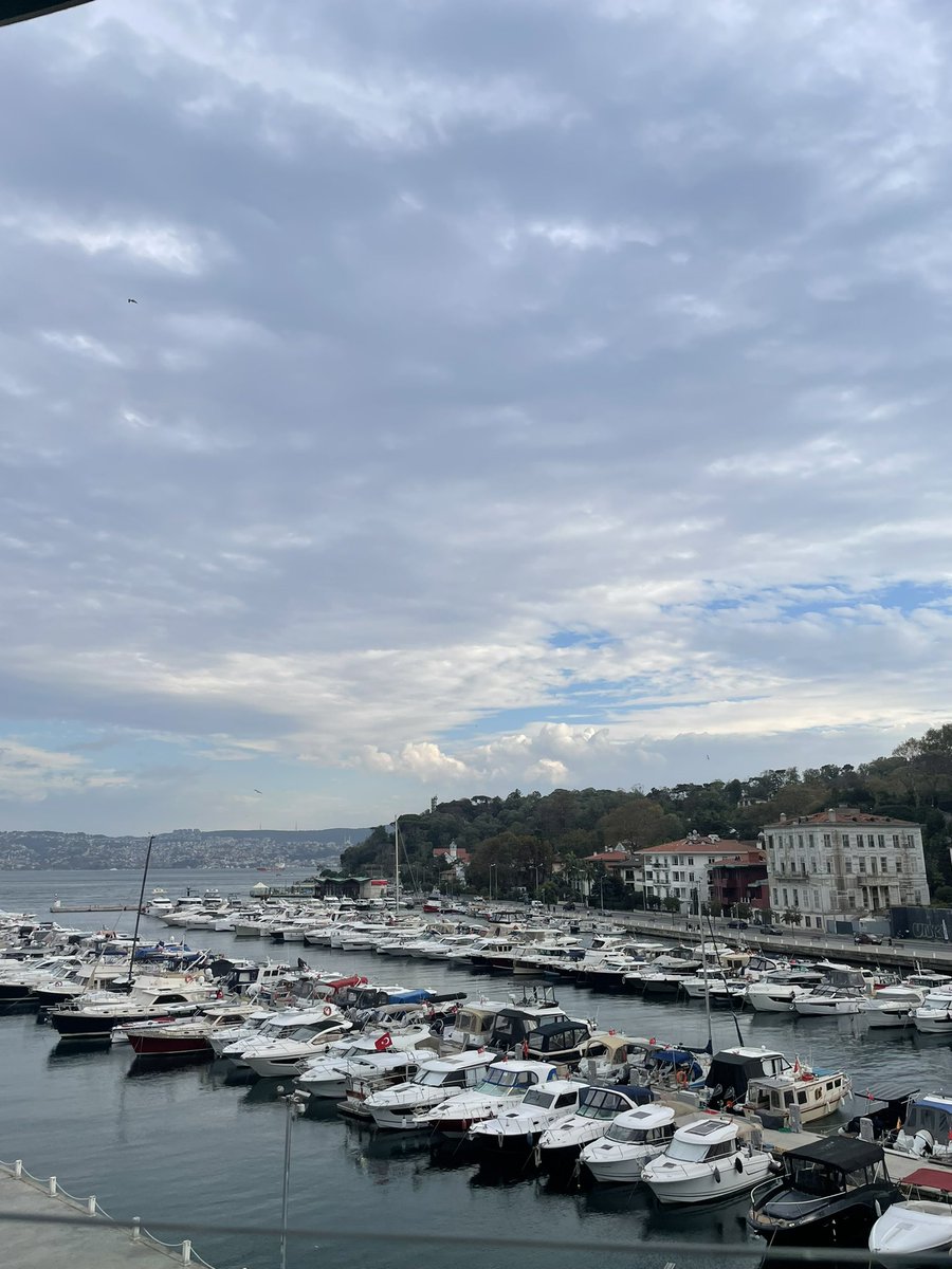 aynen kanka baya iyimiş kızılay tabelası