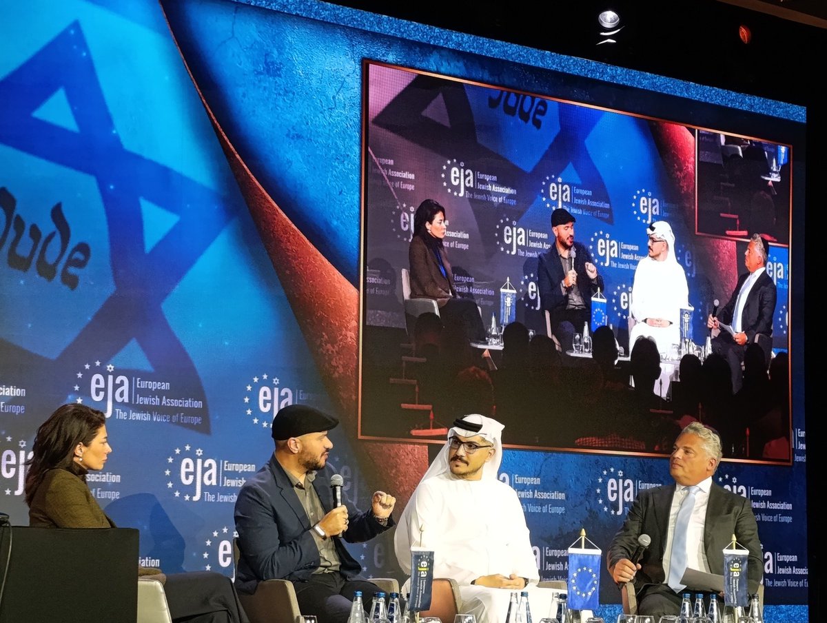 De wereld worstelt met haat op sociale media tijdens Gaza-conflict: Het panel in Krakau over sociale media en haat tijdens de Gaza-oorlog legde bloot hoe korte berichten antisemitisme voeden. Met vijftig keer meer haatcomments op platforms grijpt dat aan… indegazette.be/de-wereld-wors…