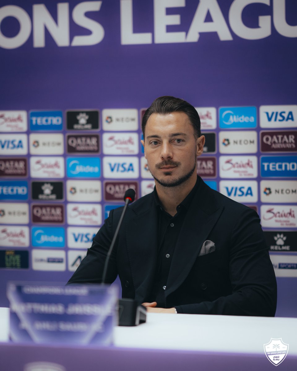 🗣️ ماتياس يايسله:

السد فريق جيد فنياً وجماعياً، وندرك صعوبة مباراة الغد بغضّ النظر عن النتائج الأخيرة، لكننا متفائلون بتحقيق الفوز وحصد النقاط الثلاث. ندرك أهمية سجلنا المميز بالفوز في 21 مباراة متتالية دون خسارة في البطولة، ونسعى للحفاظ عليه بثقة ودون خوف. فرانك كيسييه لاعب مهم