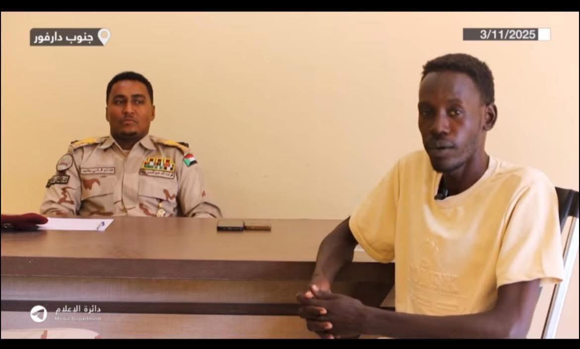 الفيديو لا يغيّر شيئًا: الصحفي المستقل معمر إبراهيم ما زال معتقلًا بشكل غير قانونيّ، وتصويره لا يُعد دليل براءة، بل دليل على استمرار الانتهاك
نطالب بإطلاق سراحه فورًا دون قيد أو شرط.
الصحافة ليست جريمة وحرية الرأي حق يكفله كل دستور حر. 
#الحرية_للصحفي_معمر_إبراهيم