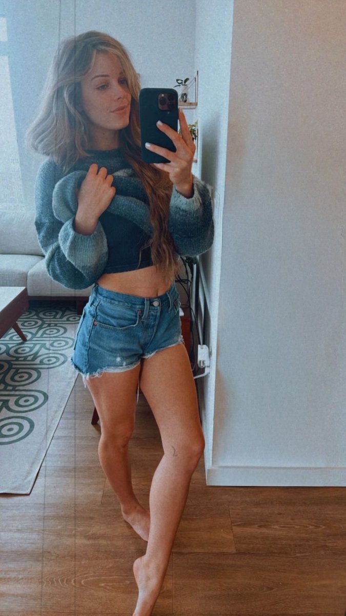 sweetiepiebri's tweet image. All natural… am i cute?