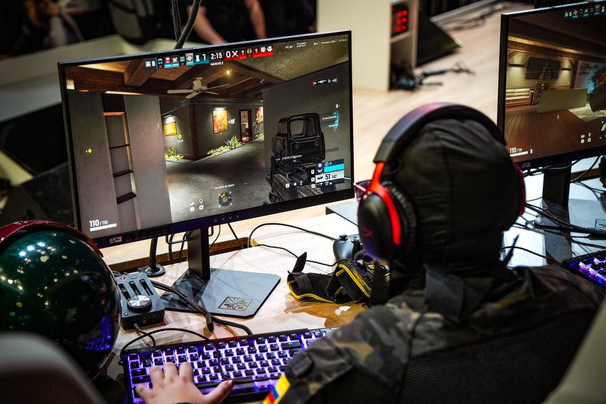 Rainbow6FR's tweet image. Clap de fin de la @ParisGamesWeek 2025 ! 🎬

On a passé 4 jours de folie autour de Siege sur le stand #UbiPGW, un énorme MERCI 6️⃣❤️

Matchs R6, cosplays, quiz, photobooth… on a eu de tout ! 🫶