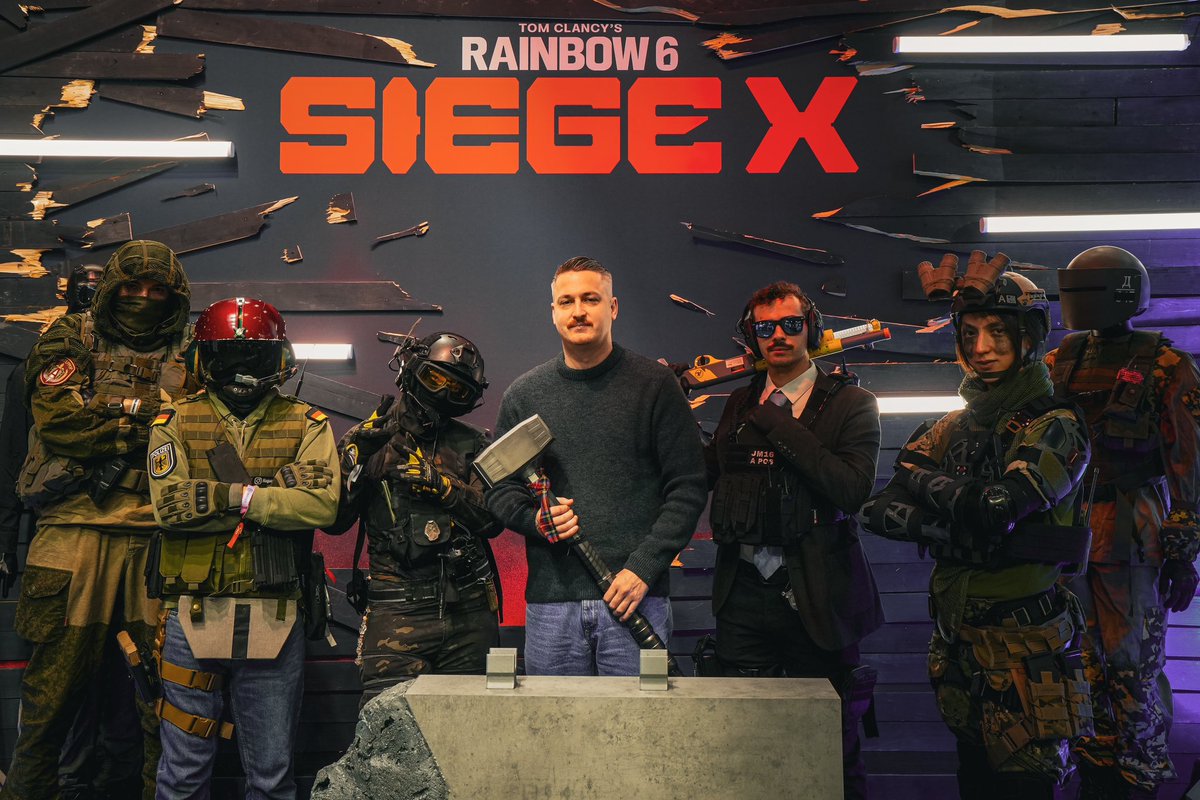 Rainbow6FR's tweet image. Clap de fin de la @ParisGamesWeek 2025 ! 🎬

On a passé 4 jours de folie autour de Siege sur le stand #UbiPGW, un énorme MERCI 6️⃣❤️

Matchs R6, cosplays, quiz, photobooth… on a eu de tout ! 🫶