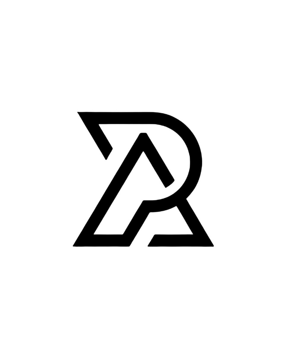 WE ARE BACK! The PA Today Sports Weekly Recap Show will go LIVE tonight at 8 PM. We will recap all of this past week’s playoff action. We also will welcome into the studio Ellwood City QB <a href="/TySmiley18/">Tyler Smiley</a> and WR/DB <a href="/domhogue1/">Domenik Hogue</a>! The two have been playing lights out! 

#WPIAL