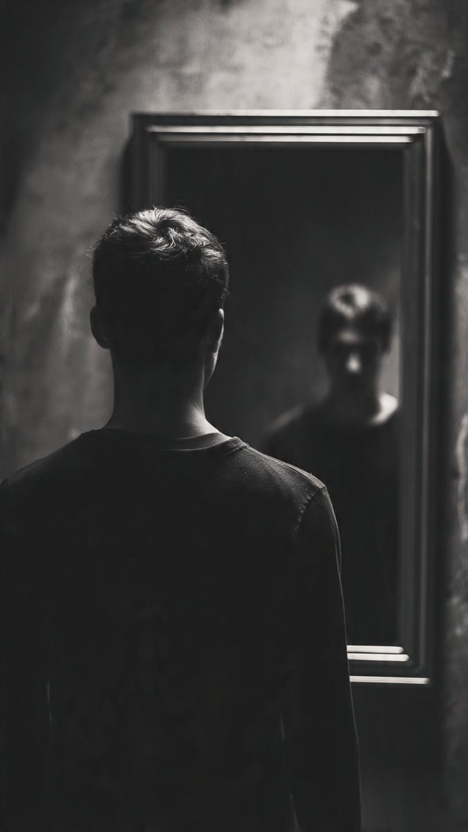 Clemofus's tweet image. Know yourself deeply, because if you don’t, people and situations will try to do it for you.

#gettoknowyourself
Good evening, mutuals 🥰