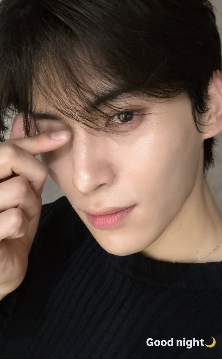 엄미나 내선녀내선남ㅠㅠ💕쥰나 예버 너 자신에 봐바 나 꿈에서 선녀봣는데 그게 너였군아💖💕