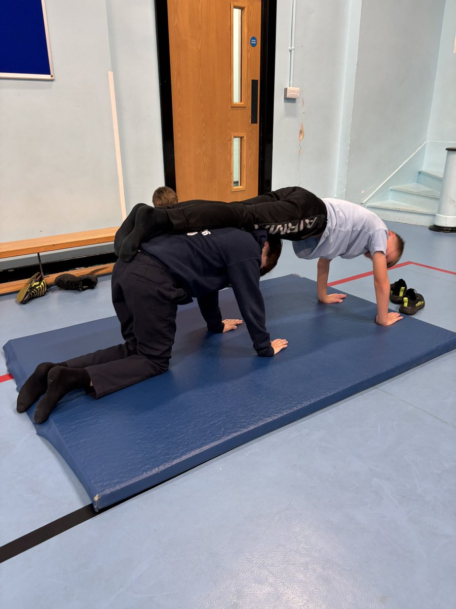 Practising our partner balances in P.E today! 

Lots of great communication skills on display 👏🏼✨