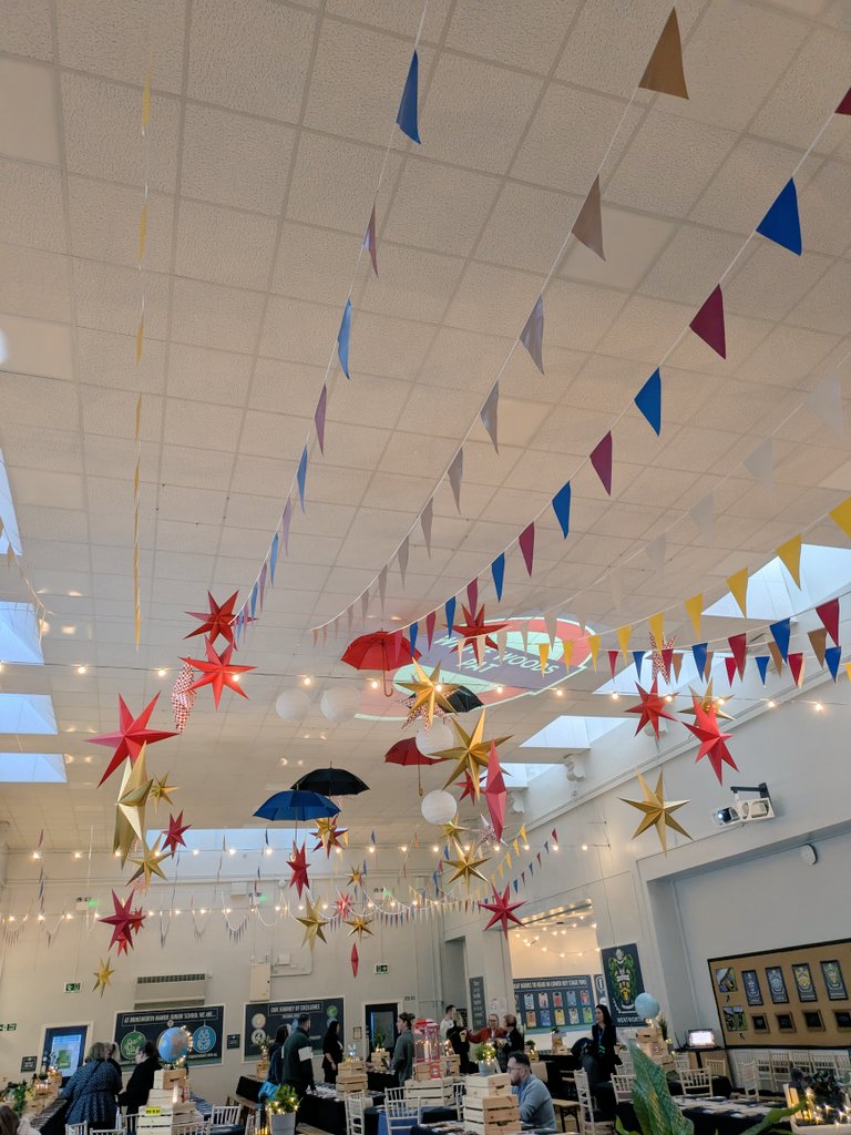 apjschool's tweet image. What a fantastic day at the @WhiteWoodsPAT1 Festival of Learning! 🌟 A brilliant day of learning, and networking with colleagues. So proud to be part of such an inspiring and dedicated team! 💙 #WhiteWoodsFestival  #LearningTogether