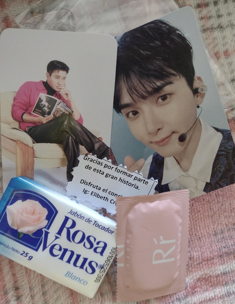 jass_nj's tweet photo. Quien diga que ya superó el #SS10inMEXICO me está mintiendo, si yo aún no superó los mejores freebies 🤣🤣🤭🤭 ...
Cuál es tu freebie más chistoso??
#슈퍼주니어
#SUPERJUNIOR_20th_Anniversary
P.D. el último los dí junto a amigas, a alguien le tocó?
Eran cremitas y mascarillas https://t.co/gdJJ8FY2sI