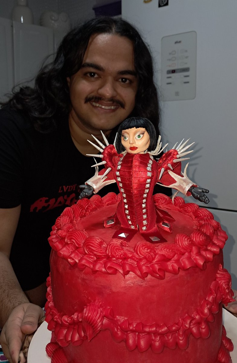 DBrian__'s tweet image. Ainda nao superei meu bolo de aniversário,  principalmente pq eu que fiz🎈🥰🎈