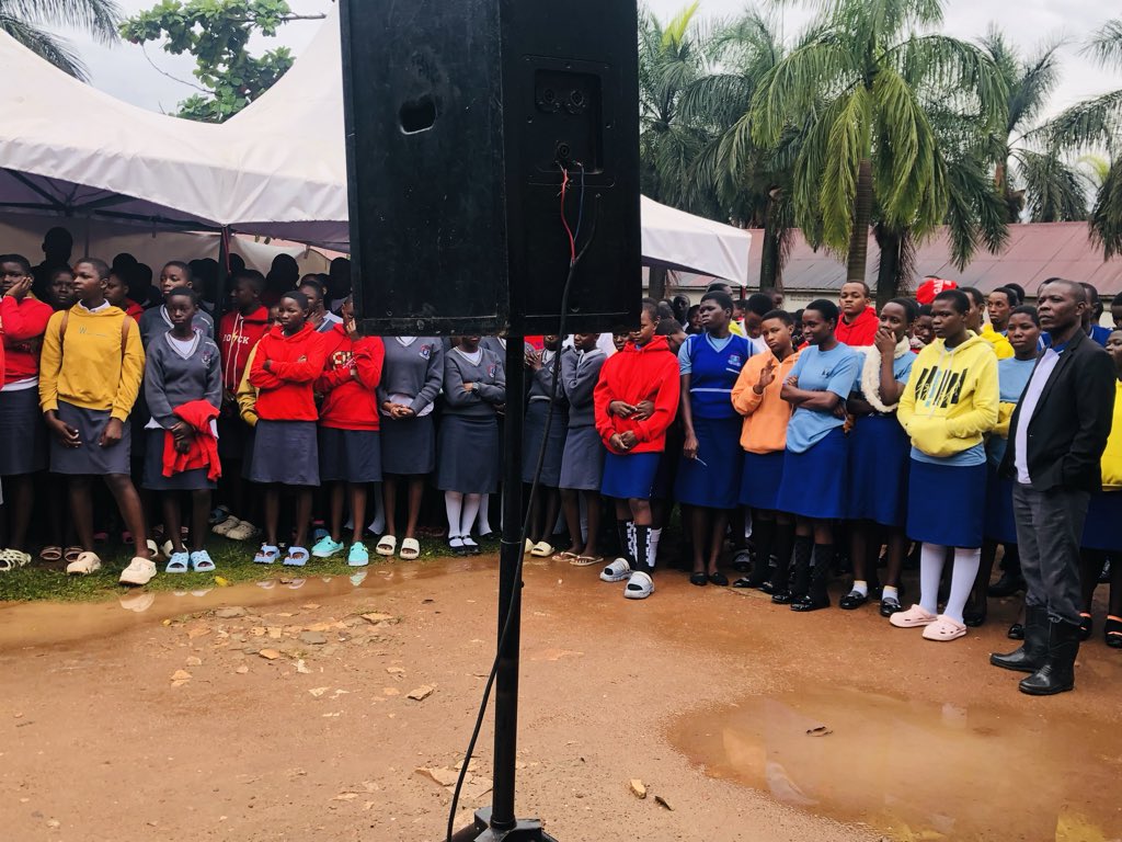 "Let's break the silence! Mental health matters in schools! Let's prioritize emotional well-being, support each other, and create a safe space for students to thrive. #MentalHealthInSchools #BreakTheStigma #SupportEachOther"