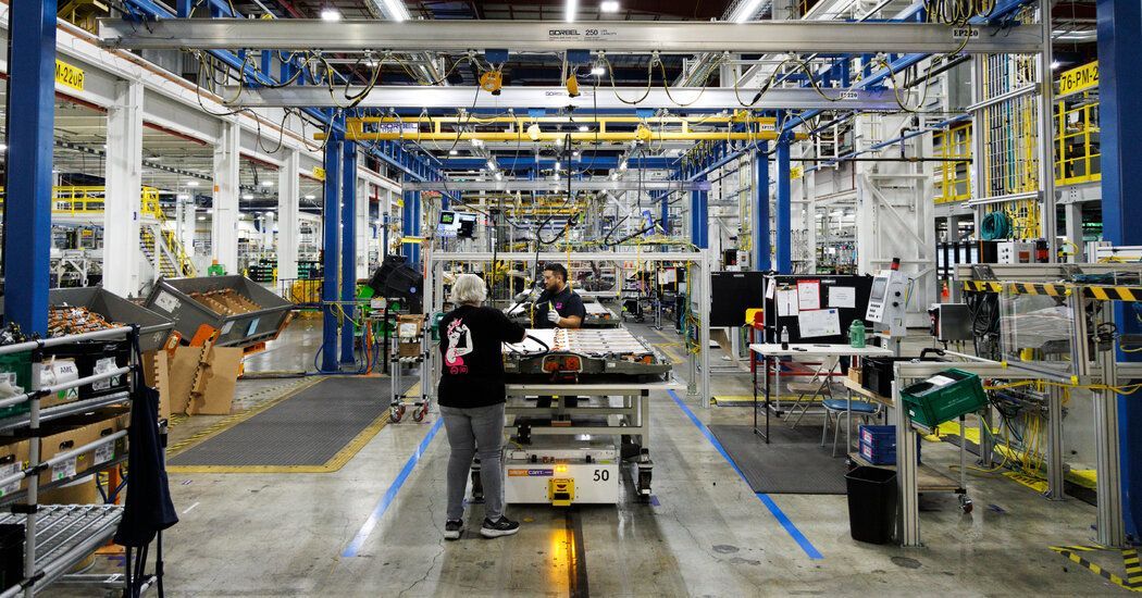 AutoTechAwards's tweet image. G.M. Previews Talking Cars, Cheaper Batteries and Other New Tech

nytimes.com/2025/10/22/bus…

#car #technology #CarTechnology #CT #news #trending