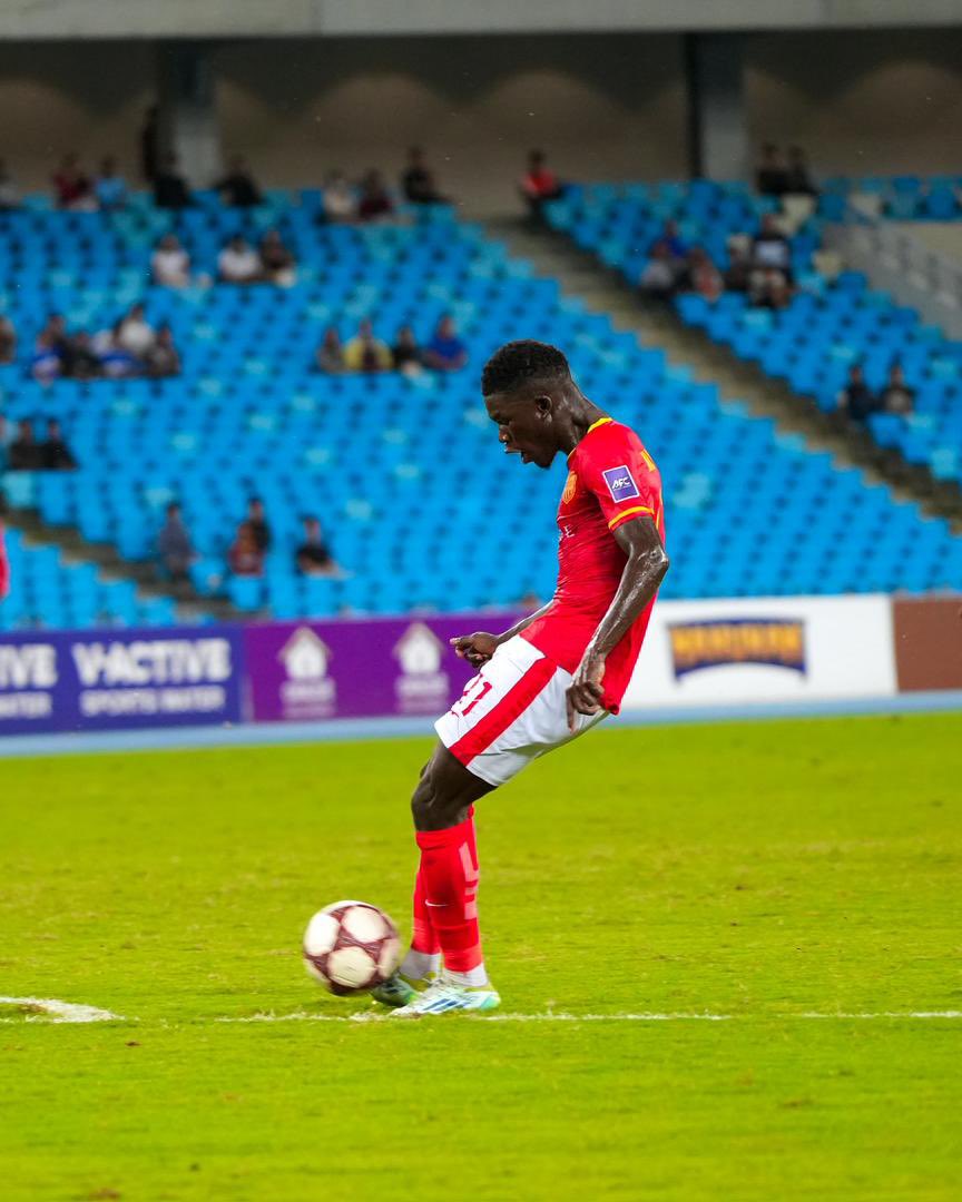 Peace isn’t found in a rush, it’s found in stillness ⚽️❤️🤍

#BornReady💪🏿