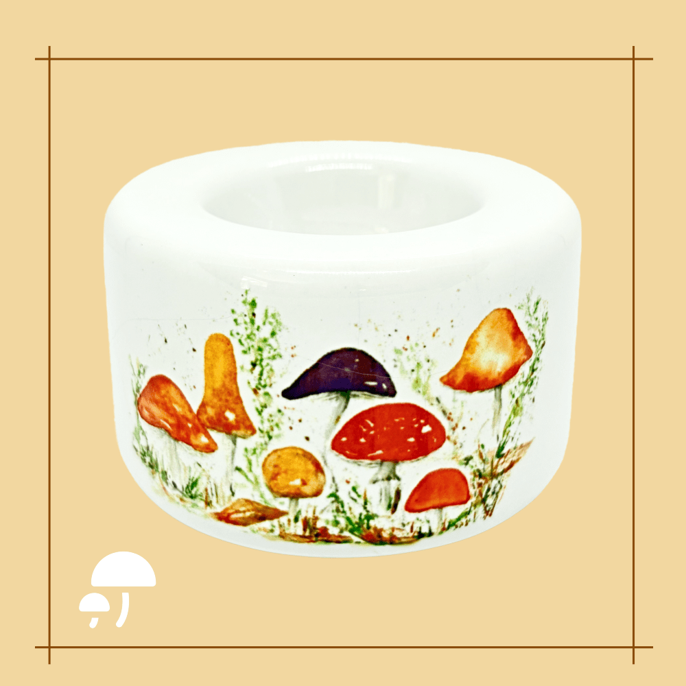 BoostersTbch's tweet photo. Such pretty artwork on this ceramic tealight holder by @kblacey Perfect for a cosy autumnal evening 
https://t.co/K02xAsMYih
#CGArtisans #elevenseshour #art #home https://t.co/ElxxF4KmGB