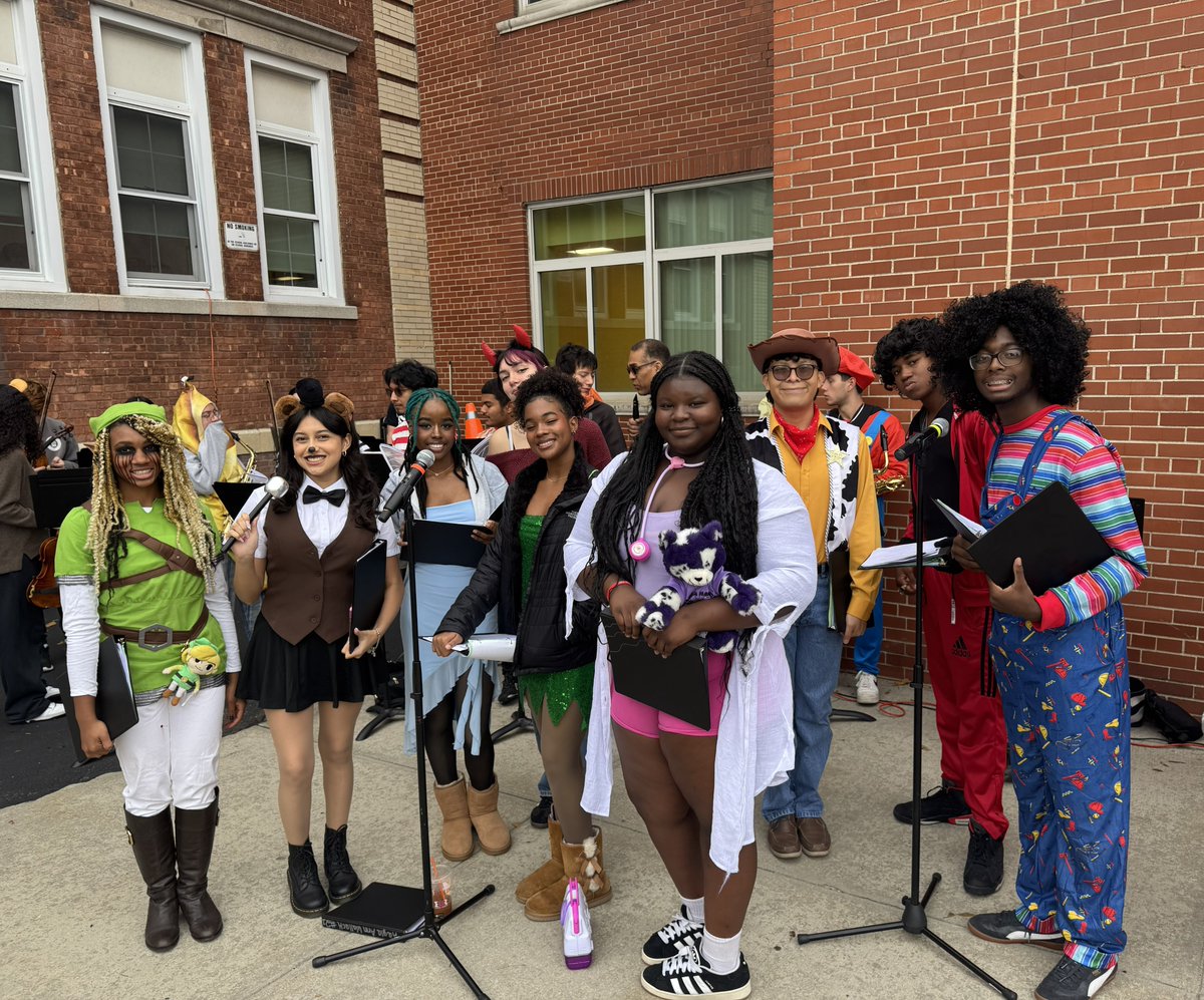 FpcaWest's tweet photo. Tri-M Honor Society students, along with performers from Chamber Choir, Band, and Orchestra, brought the spooky sounds to life at the elementary Halloween Parades! Huge thanks to all our music teachers for making this amazing collaboration possible—students and parents loved it! https://t.co/ga0Zj4L18O