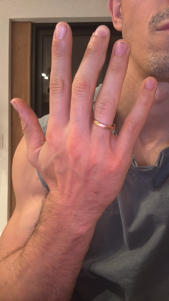 TiboInShape's tweet image. Jamais.