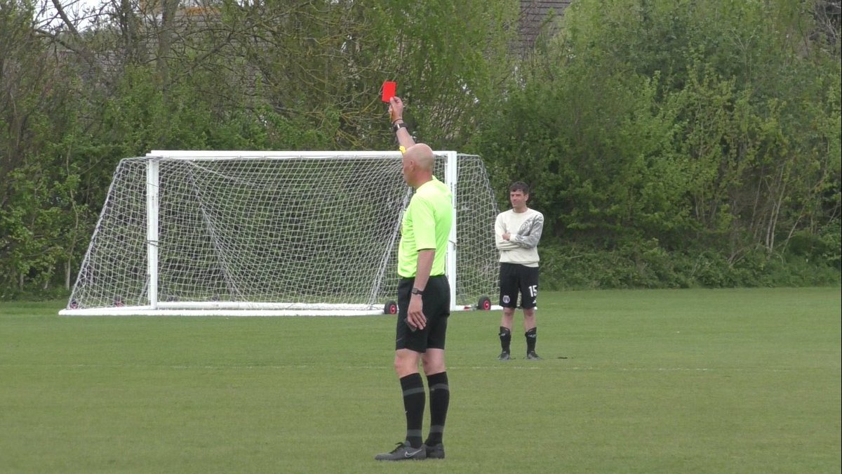 TheGolfingRef's tweet image. 34  years qualified as a referee now!! 
Passed my course at 16 (Had couple years out of the game coaching/playing) but at least 25 years service now!! #referee #refsupport @refsupportuk @TheRefStop @refsix 

Cue the “shit ref” comments 🤣