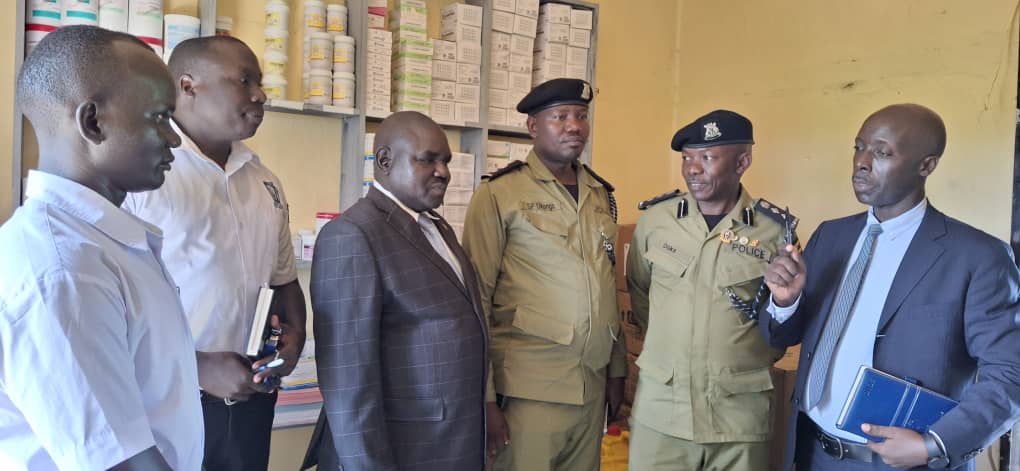 OkemaPatrickJim's tweet photo. The Deputy Director of Uganda police health services SCP Dr. Nuwamanya Emmanuel officially commissioned Oyam Police health center II on the 3rd November 2025 from the facility which is located in Nursing quarters in Oyam Town Council. Congratulations. https://t.co/7NePHG8mAh