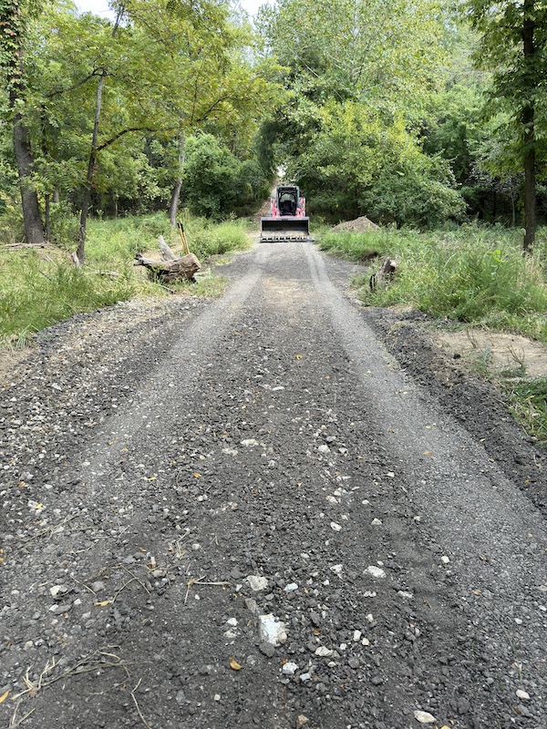 Solid_Ground_1's tweet photo. 🚧 Winter-Proof Your Driveway in Jackson & Cass Counties, MO! ❄️
Potholes? Mud pits? Don't let snow & ice wreck your access this season. We specialize in driveway repair, regrading, and fresh gravel to keep you rolling smooth all winter.
From brush clearing to full forestry mulching or Grading for better drainage—Solid Ground Excavation has you covered.
📍 Serving Jackson County & Cass County, Missouri 📸
DM, Call or Text us for a free quote
https://t.co/Rq3N8kAUds
816-316-0261
#DrivewayRepair #GravelDriveway #JacksonCountyMO #CassCountyMO #ForestryMulching
