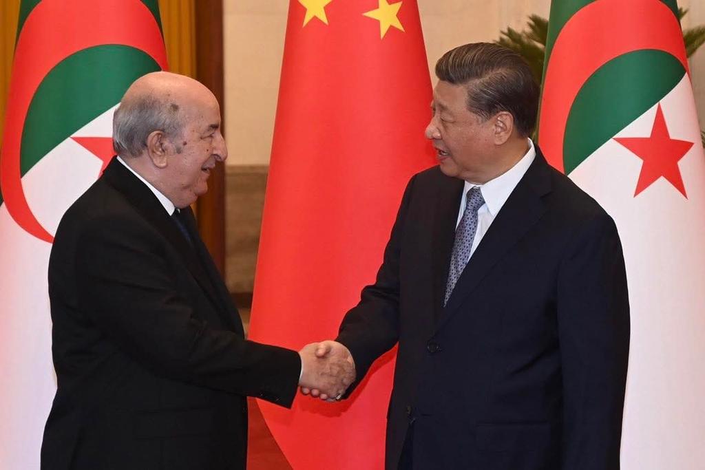 بعث رئيس جمهورية #الصين الشعبية السيد شي جينبينغ رسالة تهنئة لنظيره رئيس الجمهورية السيد <a href="/TebbouneAmadjid/">عبدالمجيد تبون - Abdelmadjid Tebboune</a> ، بمناسبة الذكرى الحادية والسبعين لثورة نوفمبر المؤزرة.
🇩🇿🇨🇳
facebook.com/share/p/1BhEwN…