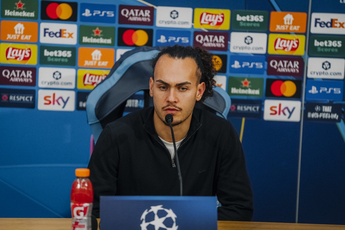 🎙️ @ArthurTheate: „Wir vermissen Kevin de Bruyne in der  Nationalmannschaft, aber natürlich ist es gut für uns, dass er morgen nicht  spielt. Er ist einer der besten Spieler der Welt. Auch Romelu