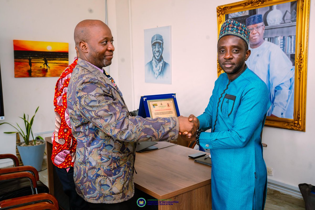 MoiceComm's tweet photo. Minister Chernor Bah Honoured as West Africa’s Best Minister of Information 🏆

Today, the Honourable Minister of Information and Civic Education, Mr. Chernor Bah, received a Certificate of Honor from Afriqu Europe Magazine for his exceptional leadership and professionalism in advancing public communication and civic education in Sierra Leone.

The award, presented by Lokombe Nkalulu, Editor-in-Chief of Afriqu Europe Magazine, and Abdoul Rahaman Bah, Investigative Journalist, celebrates Minister Bah’s remarkable contribution to transparency, open access to information, and credible communication between government and citizens.

Representatives from the Africa Diaspora Journalists Network, which conducted the selection, described Minister Bah as the Best Minister of Information in West Africa — a recognition of his dedication to fostering civic awareness and strengthening public trust in government information systems.

This award reflects not only his personal achievement but also the Ministry’s vision to build an informed, engaged, and empowered citizenry through inclusive and transparent communication.

#SaloneBigPassWiAll 🇸🇱