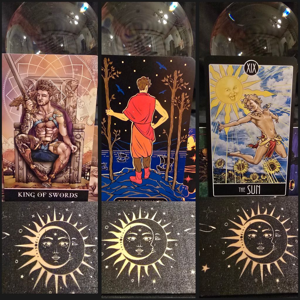 BaneTarot's tweet photo. Bane Tarot Daily ✨ Clarity, Courage &amp; Choosing the Light
Three spreads. One message. Your light is already within reach.

https://t.co/gWDOvw8N4d (link in bio)

#BaneTarot #DailyTarot #TarotReading https://t.co/6LcQphruv0
