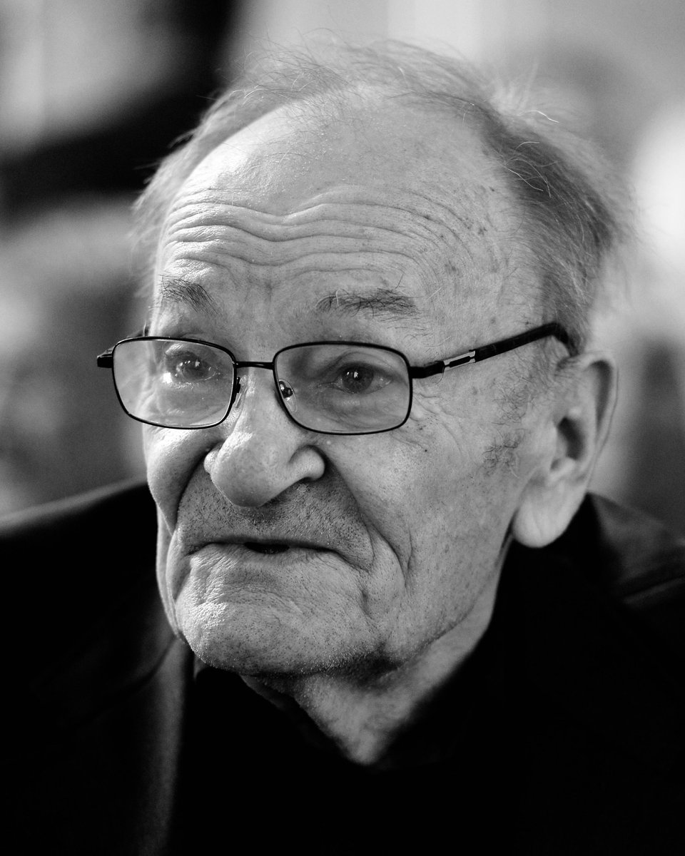 U dubokoj tuzi i boli javljamo da nas je napustio Rudolf 'Rudi' Belin, legendarni igrač i bivši trener našeg Dinama. Ostavio je neizbrisiv trag u povijesti kluba, ali i u srcima navijača i svih koji su ga poznavali. GNK Dinamo ovim putem izražava iskrenu sućut obitelji i