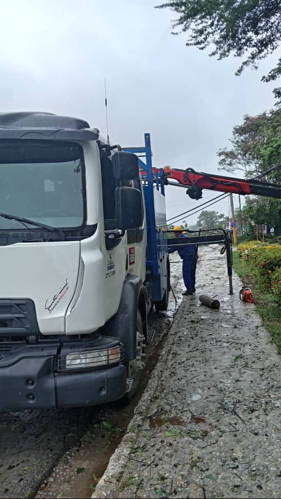 📣 No existirá el descanso mientras el pueblo nos necesite.   📷 en la recuperación de los servicios de telecomunicaciones 📷.
📲🌀