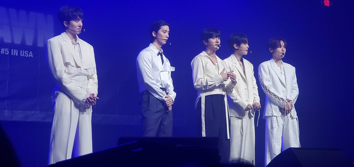 yeester2969's tweet photo. Still not over the fact that they came to Philly... and I got to see them! https://t.co/ZgJKwUpgvb
