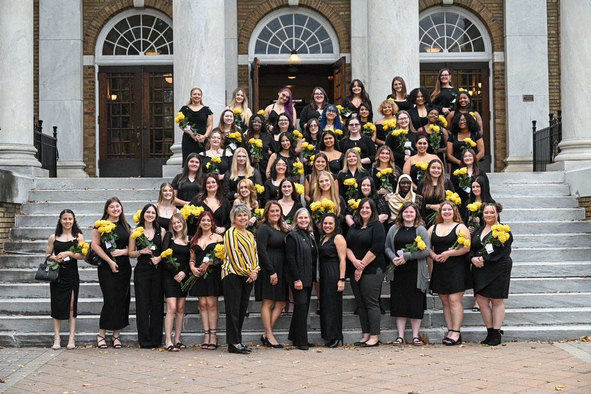 Cedar Crest College tweet media