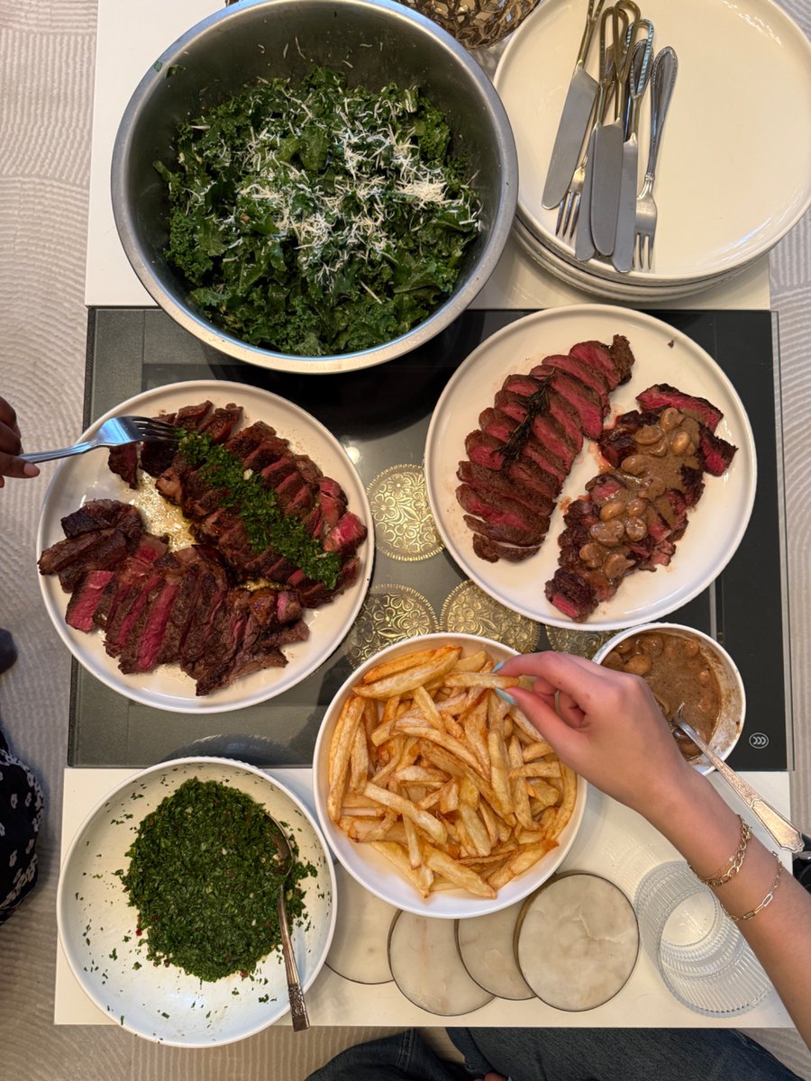 ch(•—•)ea tweet media