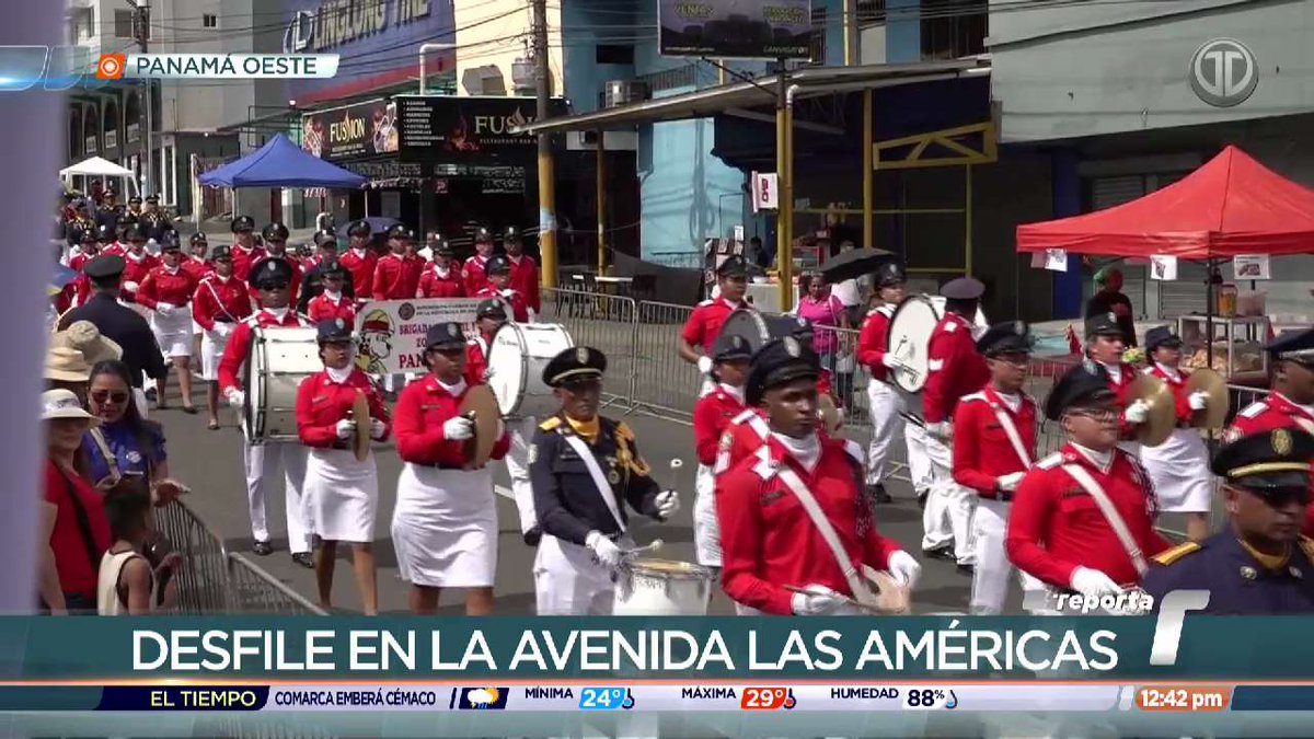 La celebración del 3 de noviembre en La Chorrera inició con los actos protocolares en el Palacio Municipal.

Se realizó la entrega de reconocimientos a hijos meritorios y la abanderada fue la diputada Yuzaida Marín.