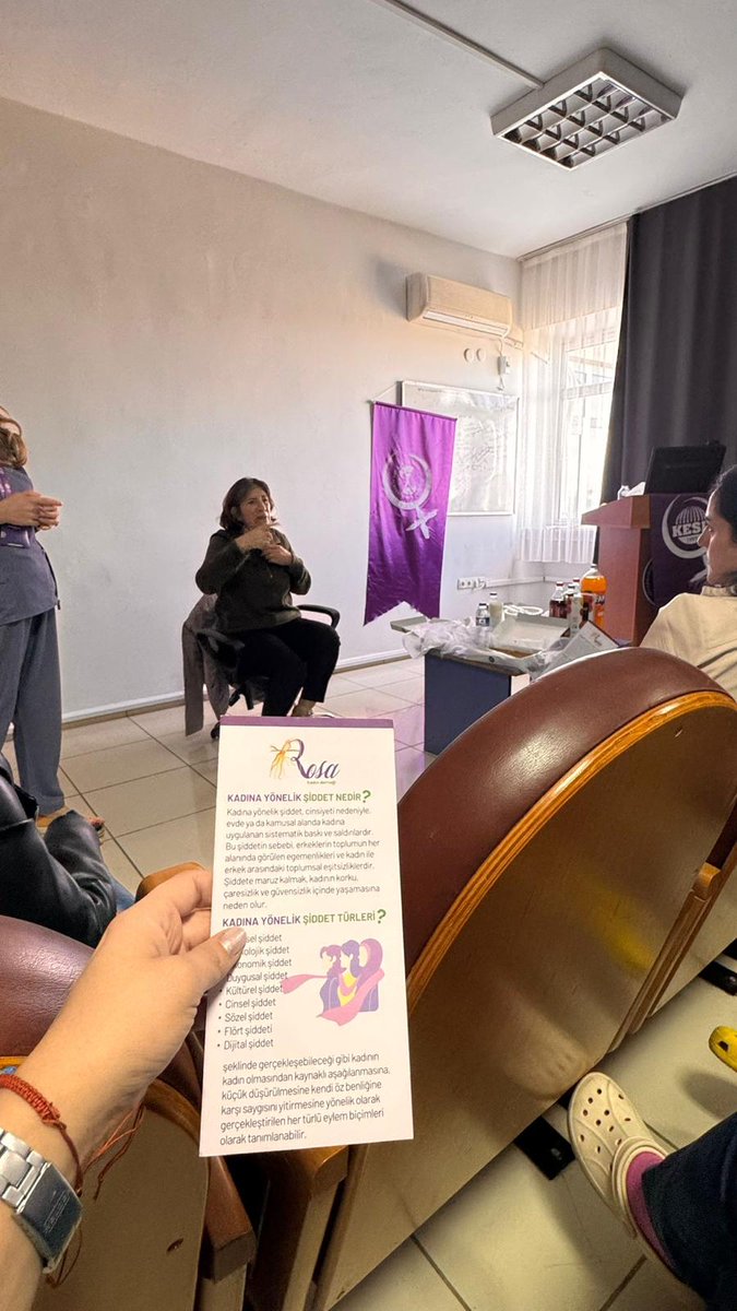 Ataerkil zihniyetin Kadına yönelik uyguladığı şiddet ile mücadelenin  en etkili yöntemi kadın dayanışmasını güçlendirmektir. 
#KadınDayanışmasıYaşatır