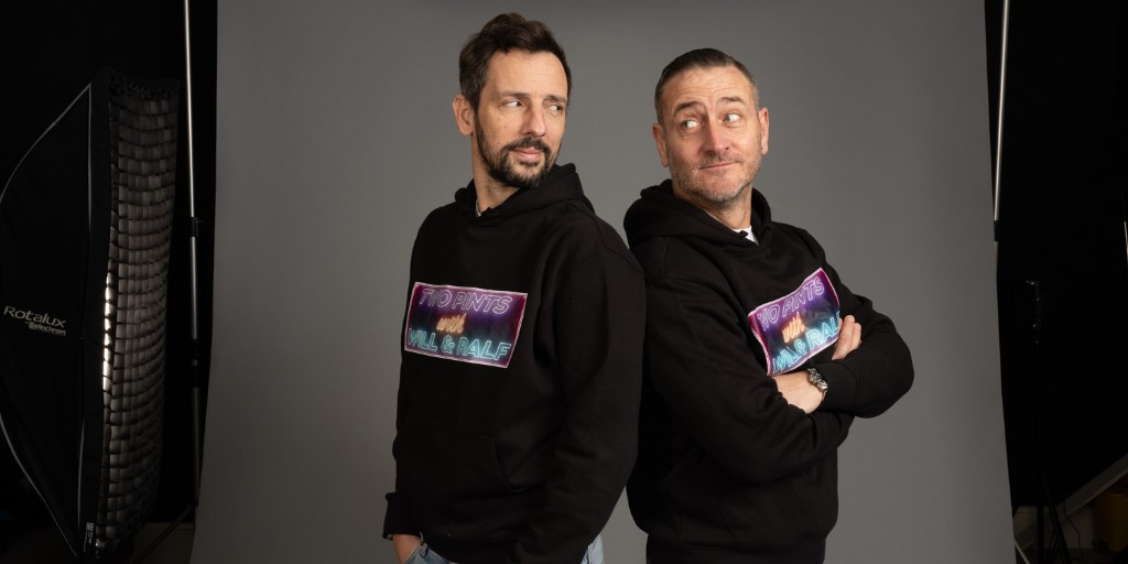LiverpoolEmpire's tweet photo. Fancy a pint this week? πΊ
Why not join @Mellor76 & @RalfLittle for @TheTwoPintsPod live on Thursday? π€© #TwoPintsPodcast
Expect infectious wit and antics, naturally... π»
Last few seats! π
βΉοΈ https://t.co/fbMryqtjzF https://t.co/iRUC45yFGx