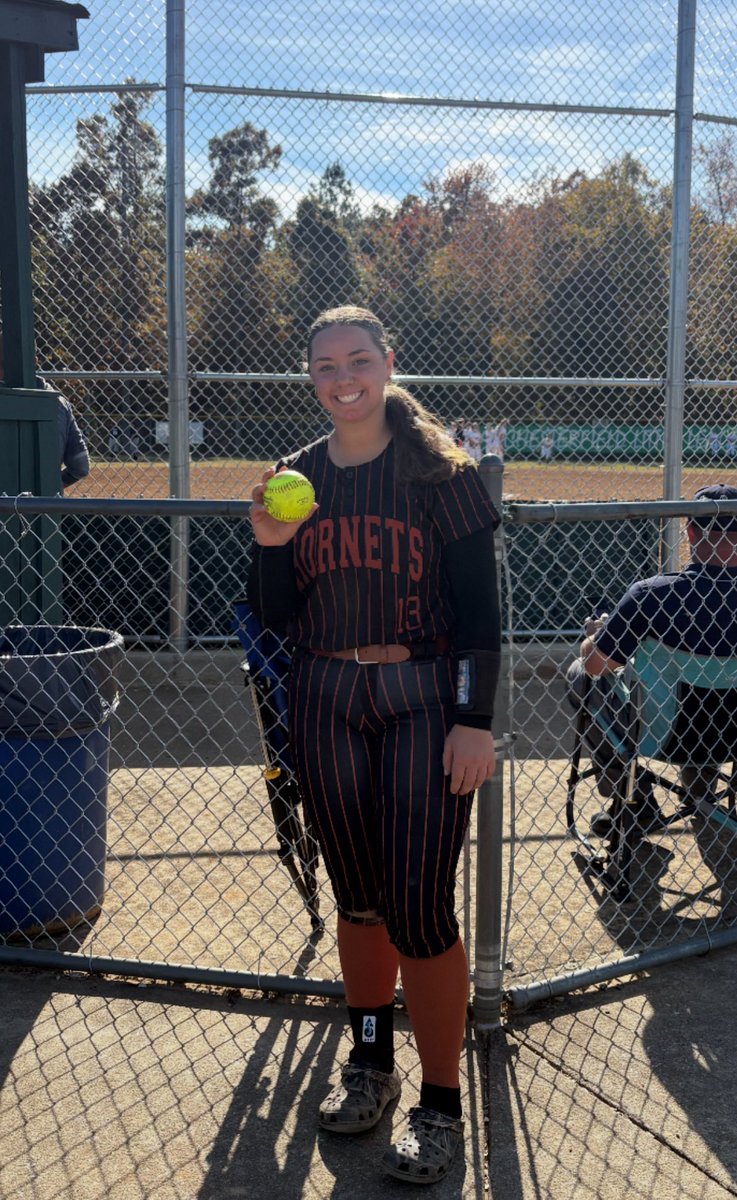 WolfeZayna's tweet image. Had a pretty good weekend at the ACFL Fall Showcase in Richmond. Here is my solo hr and a double. Headed to Scenic City this upcoming weekend!! 
@TabbyDabney @Hornets08_Plank