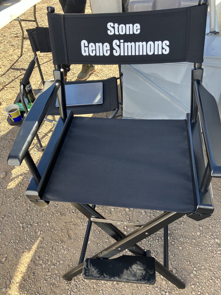 genesimmons's tweet photo. Filling a movie. https://t.co/UhKtv1CiJr