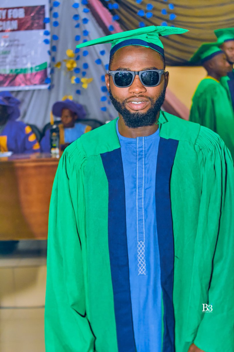 MurtalaTasiu7's tweet image. Alhamdulillah
Registered Biomedical Engineer. 
From late nights to lab lights, we made it!
Purpose, progress, and a little cruise on top.

#BioEngineer #Healthcare