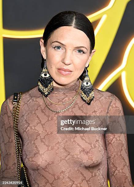 aruba ▼ red tweet media