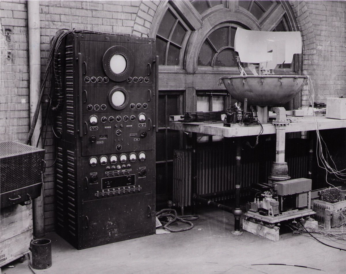 CMUEngineering's tweet image. Time passes, technology changes, innovation stays the same. Now and always, advanced collaboration remains an essential part of the College of Engineering’s work.
#CMU125