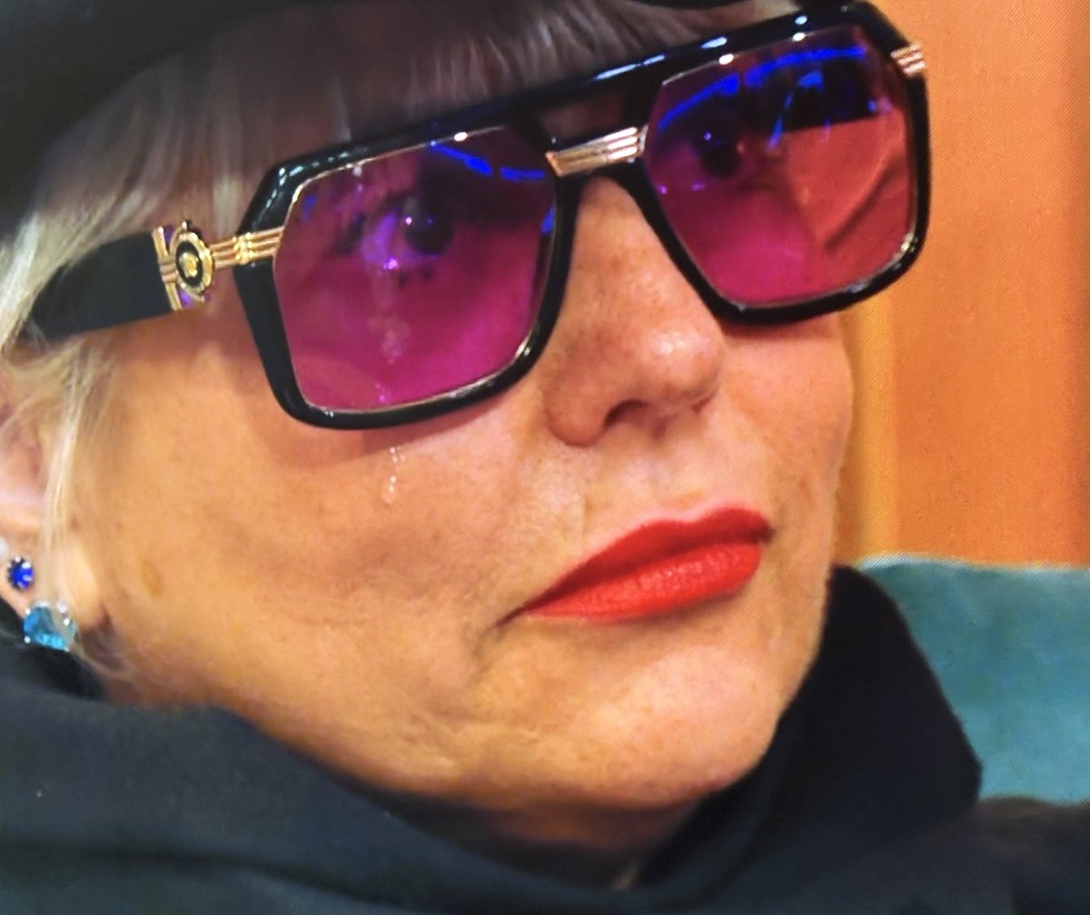 distortlightb's tweet photo. #bbuk https://t.co/ubK6KR7Md5