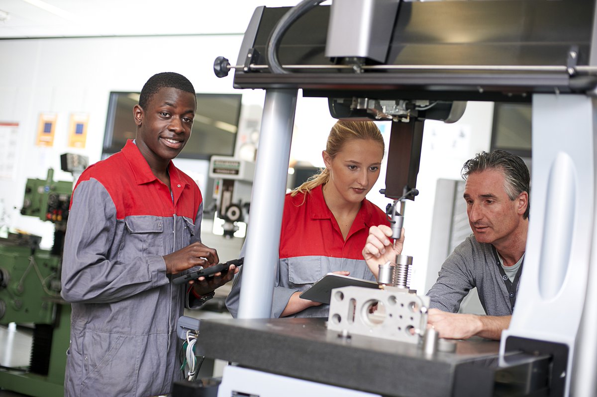 Meer duurzaam werk voor inwoners van Zuid. Acht uitzendbureaus gaan helpen bij de aanpak van de bijstand op Zuid. Lees er meer over hier:
bit.ly/2ThZK4S
