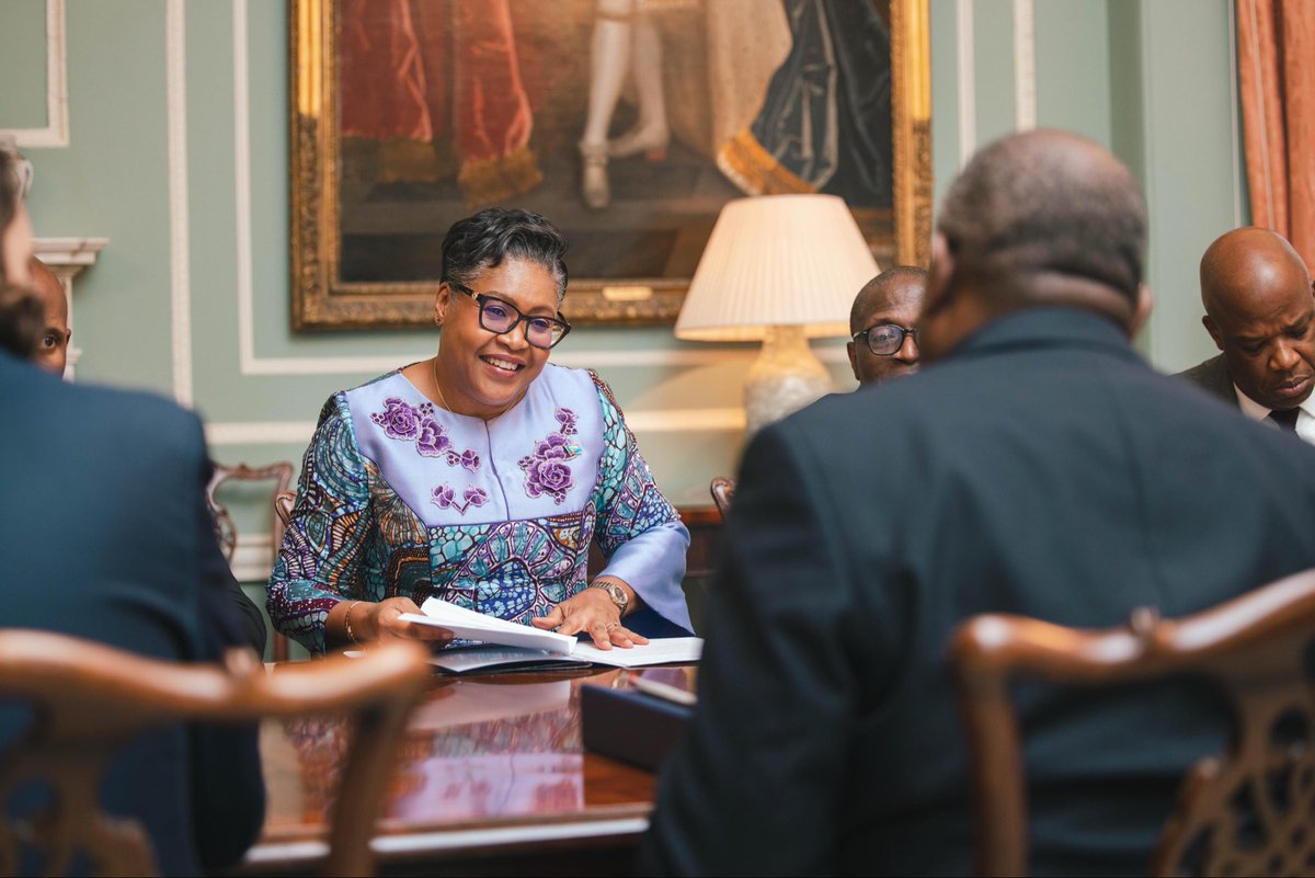 PrimatureRDC's tweet image. #Diplomatie 
03 novembre 2025 | En séjour à Londres pour la conférence CNN Global Perspectives, la Première Ministre Judith Suminwa Tuluka a échangé ce lundi avec David Lammy, Vice-premier Ministre et Secrétaire d’État à la Justice du Royaume-Uni.

• Renforcement du partenariat…