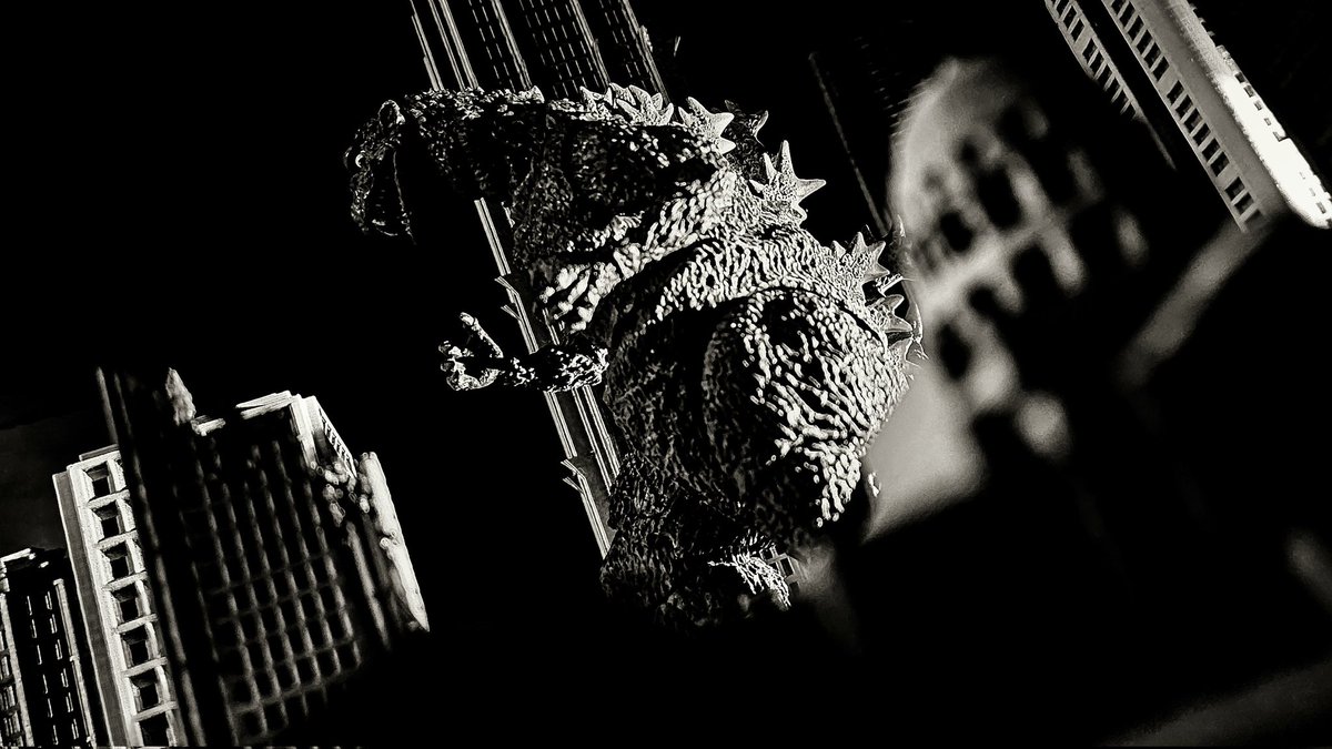 Happy birthday to that big mean lizard we all love so much. 

#Godzilladay #Godzilla #Godzillatoyphotography #Actionfigurephotography #ゴジラの日 #ゴジラ