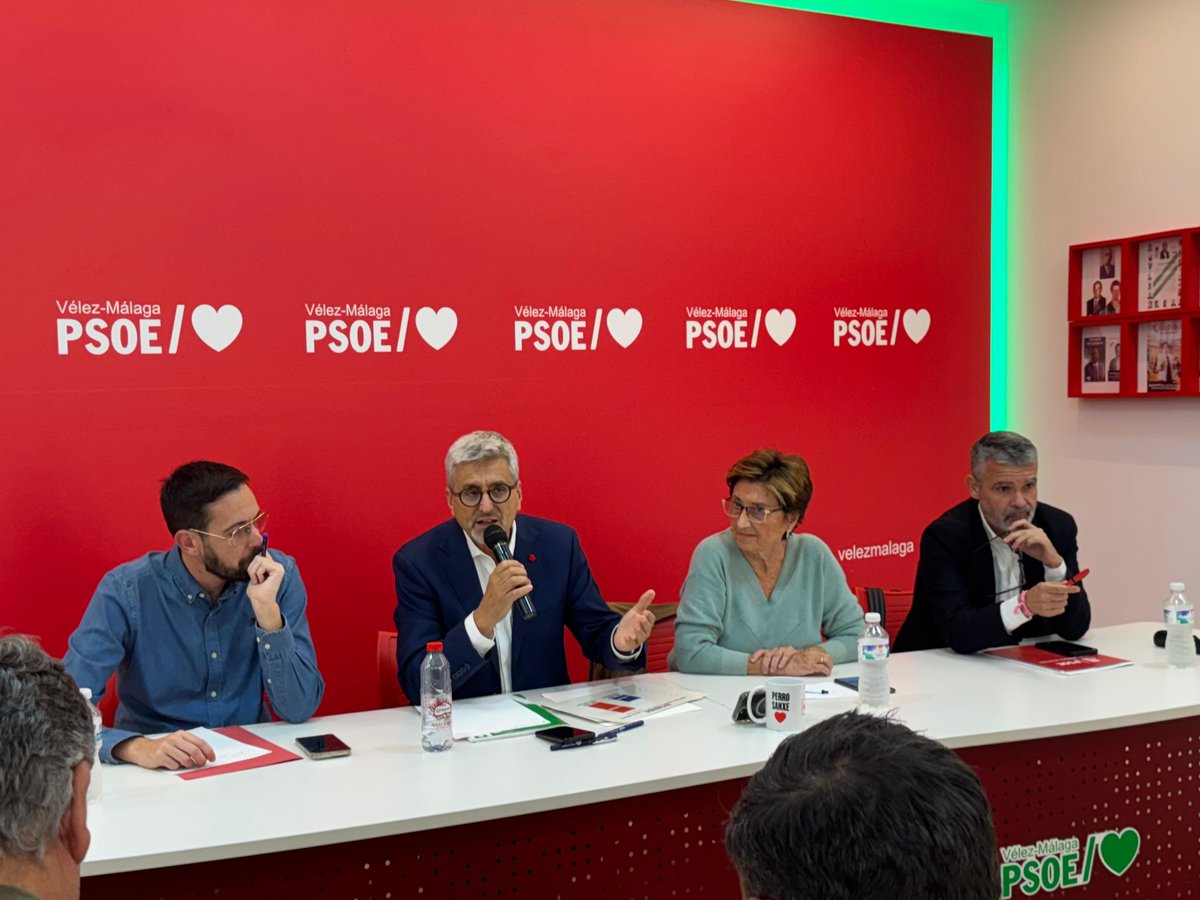 👨‍🎓👩‍🎓 Hemos aprobado en nuestra ejecutiva celebrada hoy en Vélez-Málaga una resolución en apoyo a la <a href="/InfoUMA/">Universidad de Málaga</a>

👉 Proponemos un Pacto Provincial por la Universidad Pública

👉 Exigimos a la Junta corregir la infrafinanciación de la UMA

➕️ Info: f.mtr.cool/qlcjipbzdw