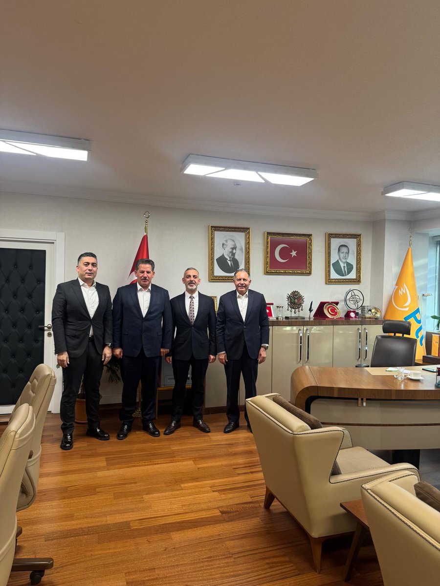 BirlikHaberSen's tweet image. PTT A.Ş. Genel Müdür Yardımcısı Sayın Evren Acar’ı makamında ziyaret ettik.
Kurum ve teşkilatımıza dair verimli bir görüşme gerçekleştirdik.

Nazik misafirperverliği için teşekkür ediyor, çalışmalarında başarılar diliyoruz.

#BirlikHaberSen #PTT #EkremAcar #Ziyaret