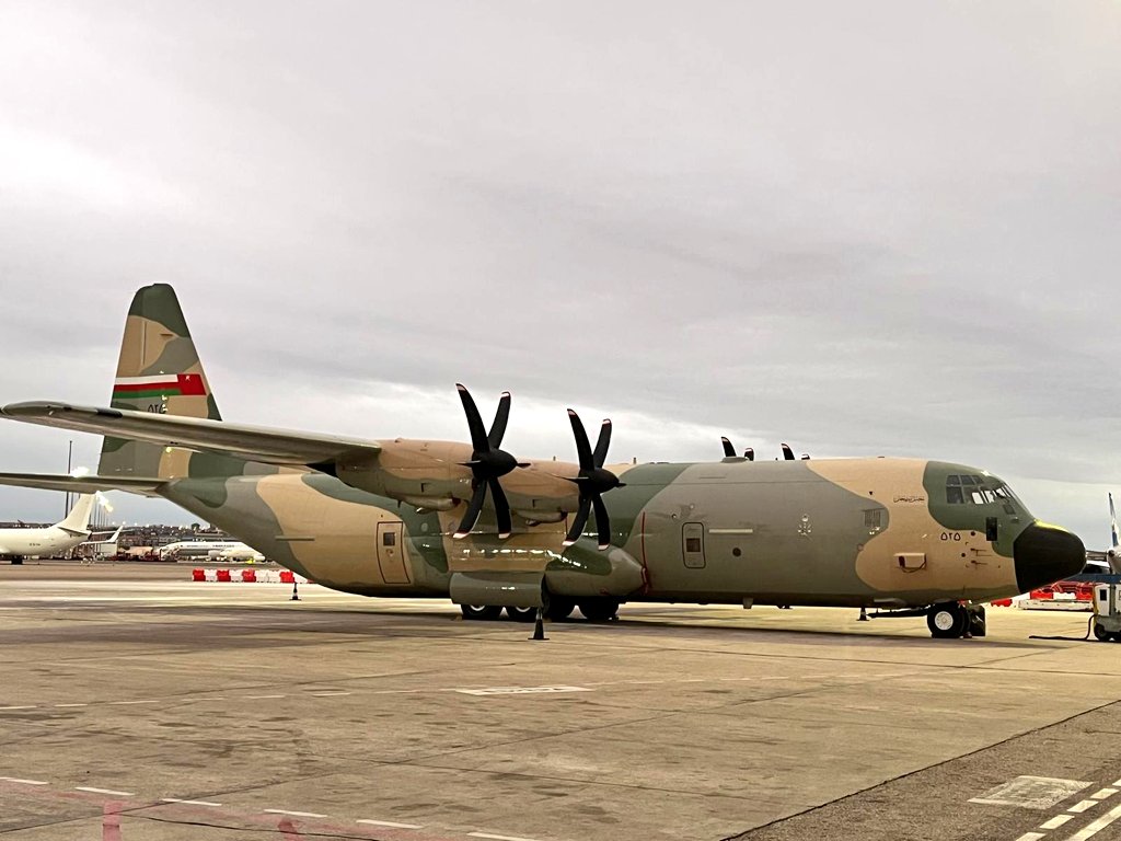 Alber_Casado's tweet image. Curioso y precioso 

#C130 de #Omán
#Lemd 
#Hércules 

El sello de #Lockheed será eterno