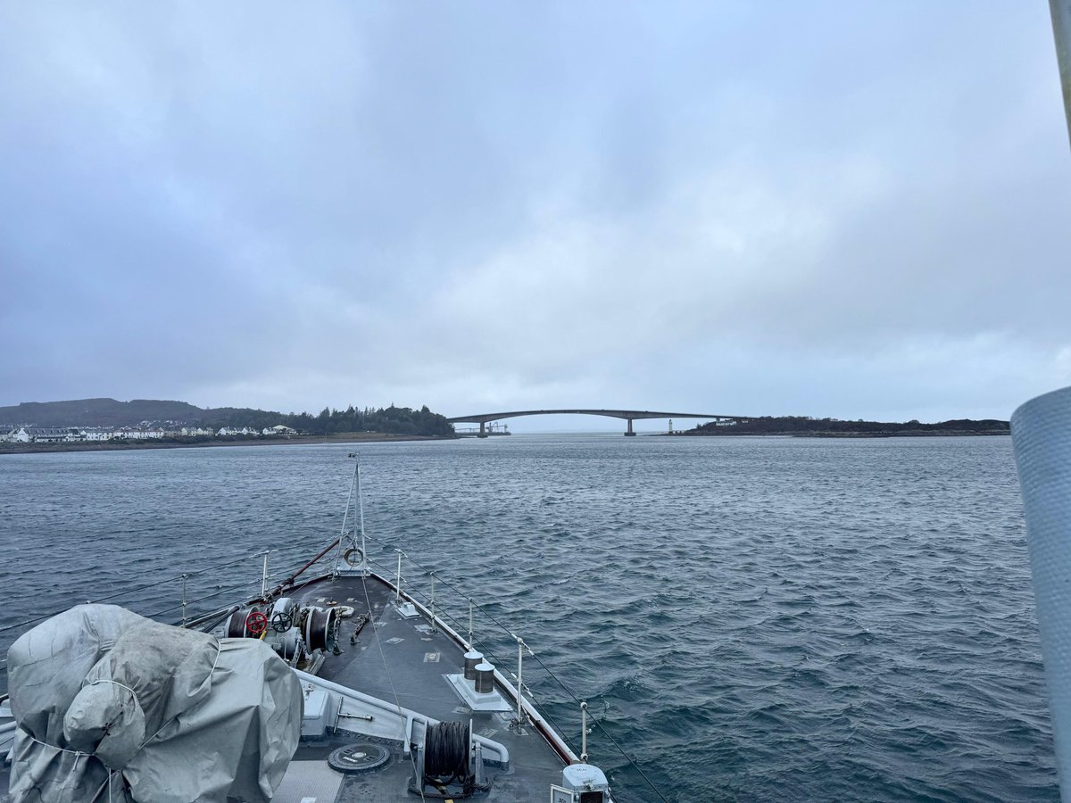 HMSCattistock's tweet photo. Cattistock and Crew 5 have completed BOST and are ready for operations.

What better way to celebrate than some challenging navigation through the Western Isles including passing under the Skye Bridge today.  

#navigation #smallshipbigimpact https://t.co/V32zUsp1K1