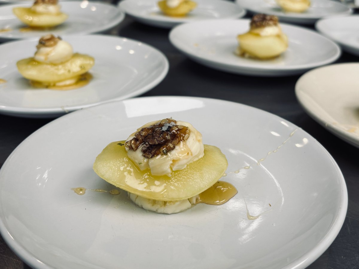 Five courses, five wines, one incredible night. 🍷 Our Fall Wine Dinner with Sutcliffe Vineyards brought together local flavor, great company, and unforgettable pairings — thank you to everyone who joined us. #DurangoColorado #WineDinner #SupportLocal