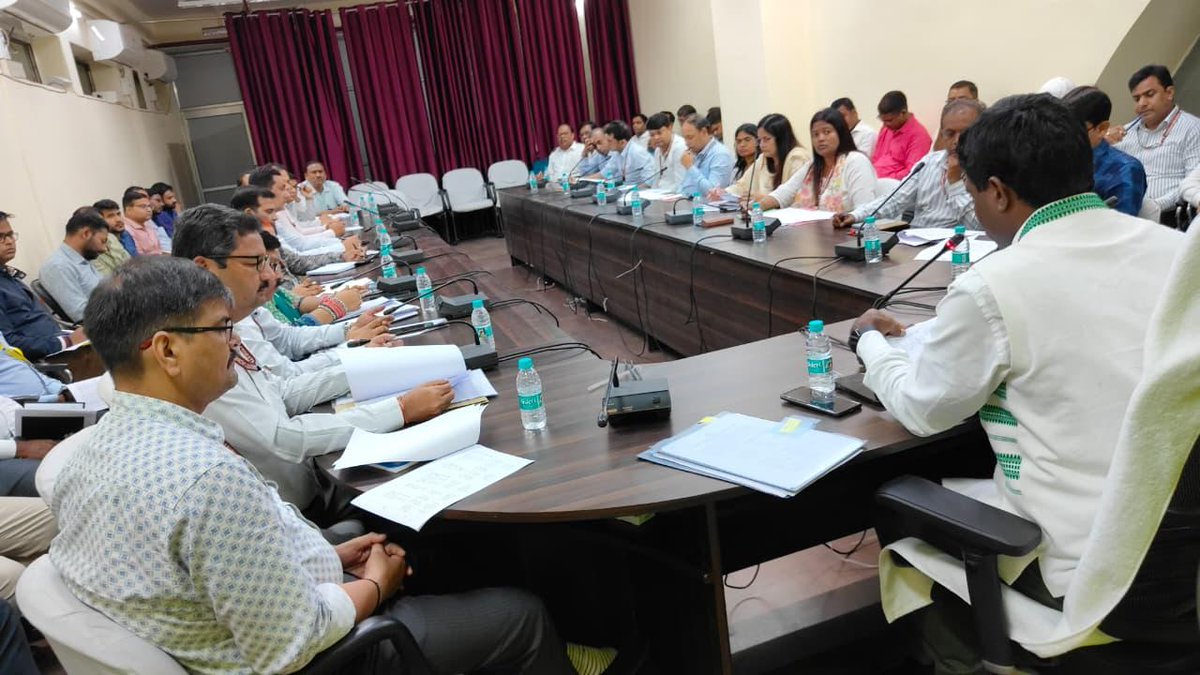 🌟 झारखंड राज्य स्थापना दिवस 2025: भव्य तैयारियां पूरे जोरों पर! 🌟

झारखण्ड राज्य  25वां स्थापना दिवस धूमधाम से मनाने की तैयारियां चरम पर हैं। जिसको लेकर आज महत्वपूर्ण समीक्षा बैठक की गई। जिसमें जिला के सभी वरीय पदाधिकारी उपस्थित  थे।

🌟विभिन्न कोषांगों की प्रगति समीक्षा 🌟